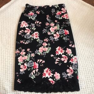 Black floral Express pencil skirt